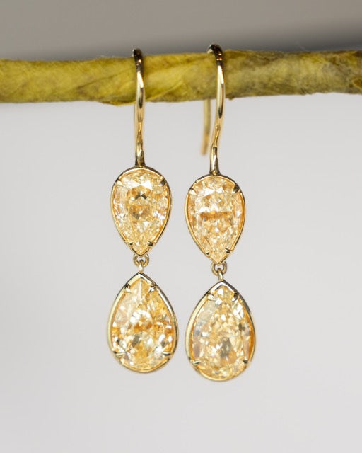 1920s Earrings: Vintage Art Deco Style Crystal Drop Earrings 1920s Earrings: Vintage Art Deco Style Crystal Drop Earrings
