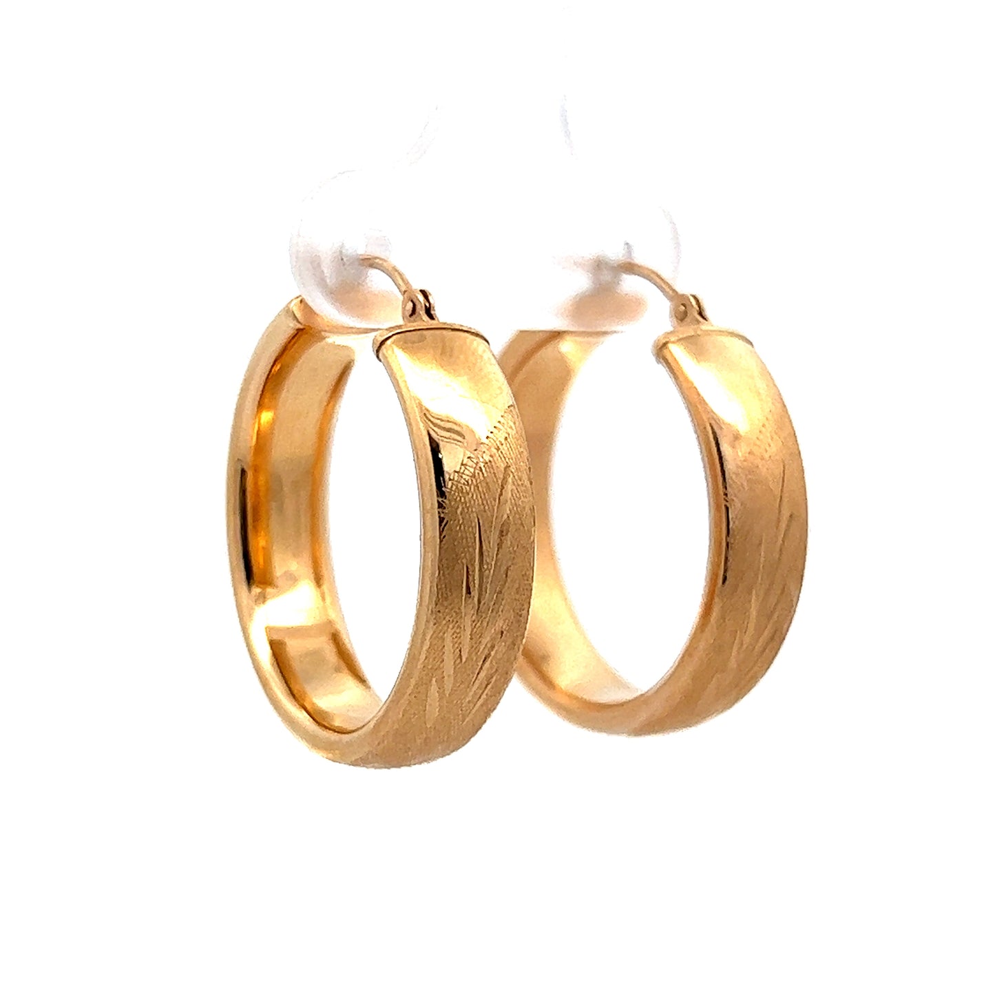 Rounded Hoop Earrings W/ Wheat Pattern in 14k Yellow Gold