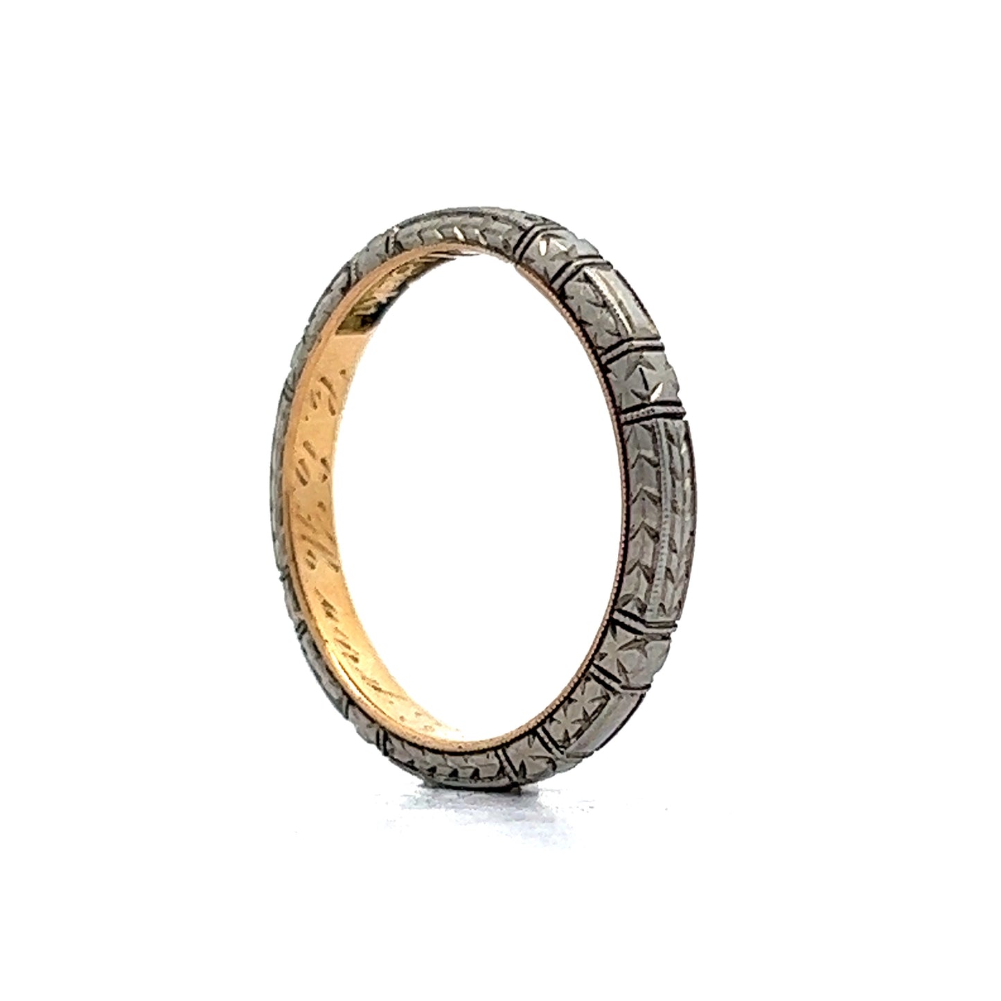 Engraved Two-Tone Art Deco Wedding Band in 18k