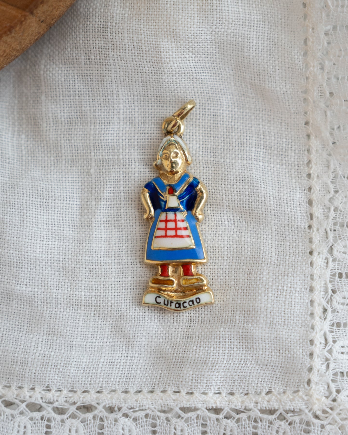 Vintage Mid-Century Curaçao Woman Charm 14k