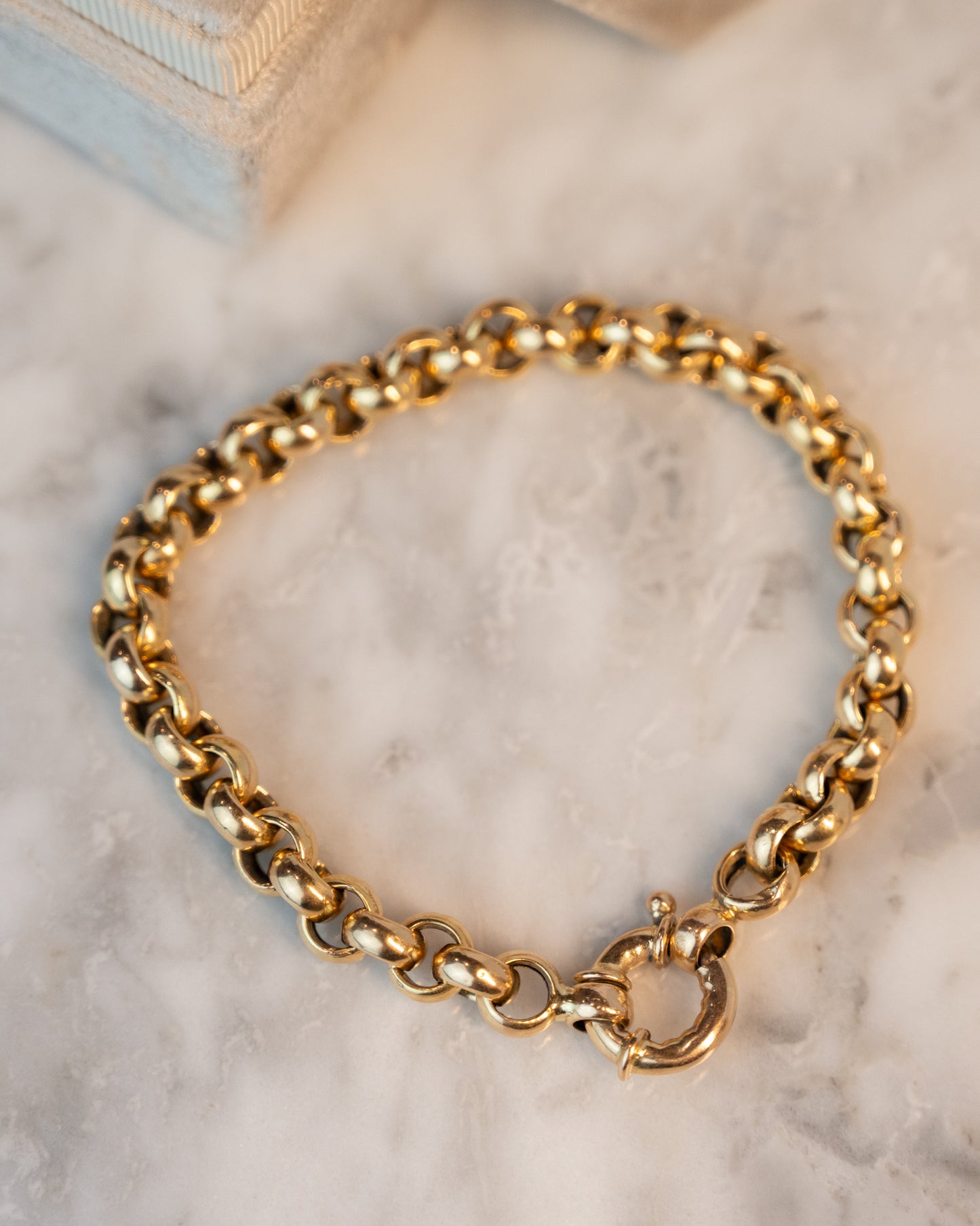 Hollow Rolo Link Bracelet in 18k Yellow Gold
