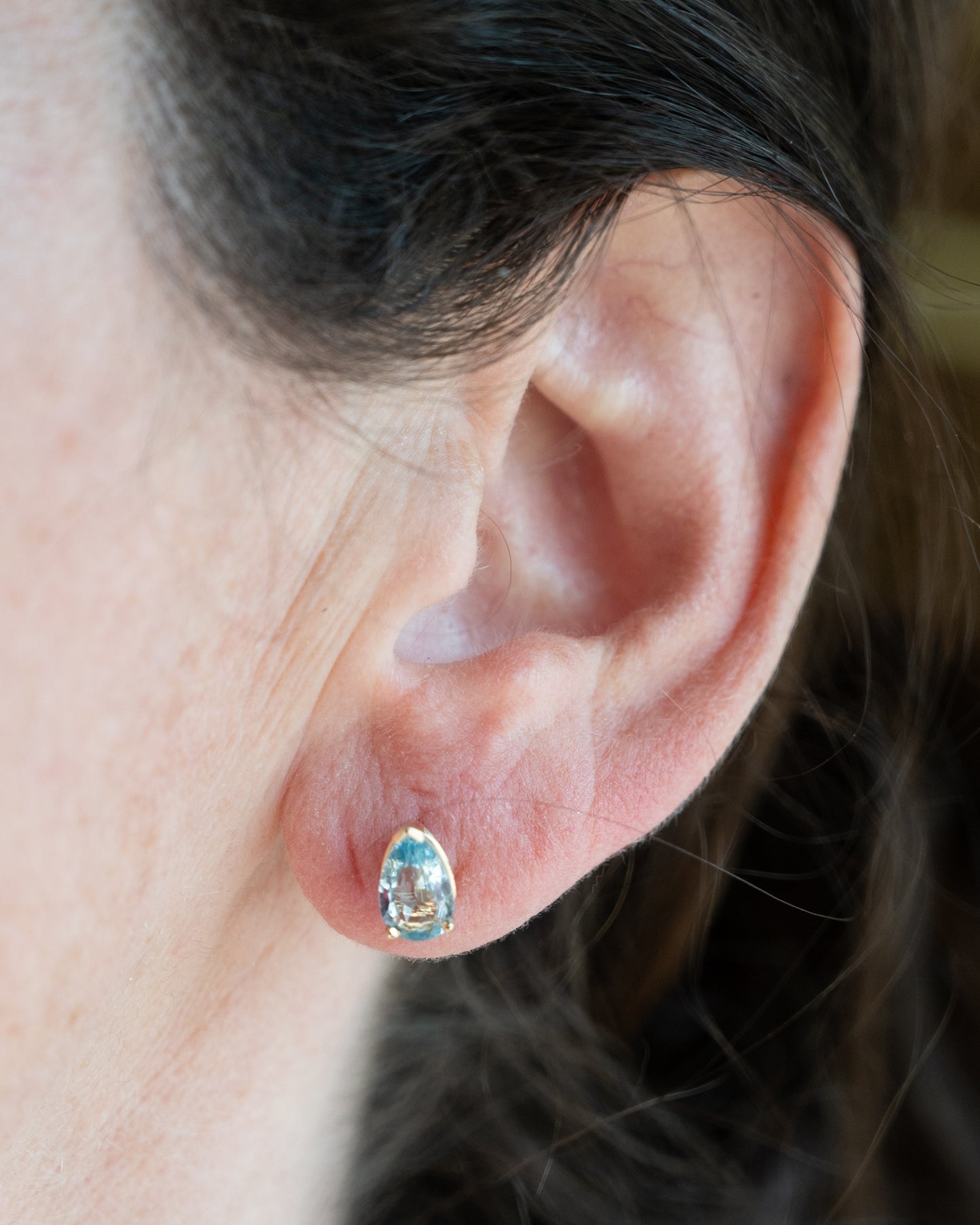 1.86 Pear Aquamarine Stud Earrings in 14k Yellow Gold