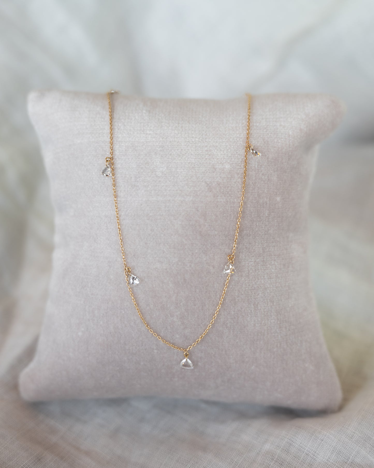 .84 Trilliant Rose Cut Diamond Necklace in 18k