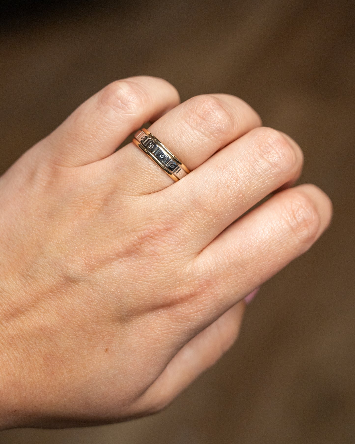 Vintage Mens Retro Geometric Two-Tone Wedding Band 14k