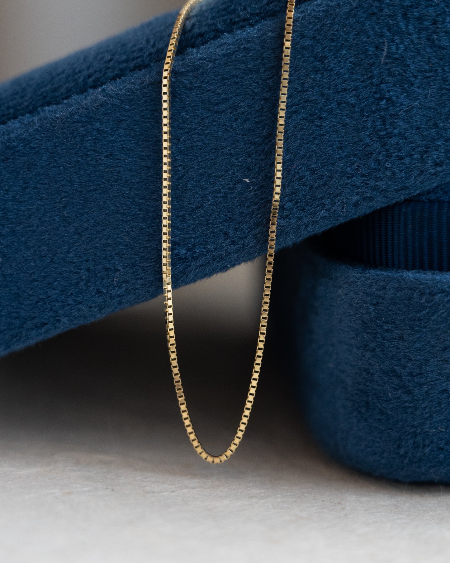 18" Thin Box Chain Necklace 14k Yellow Gold