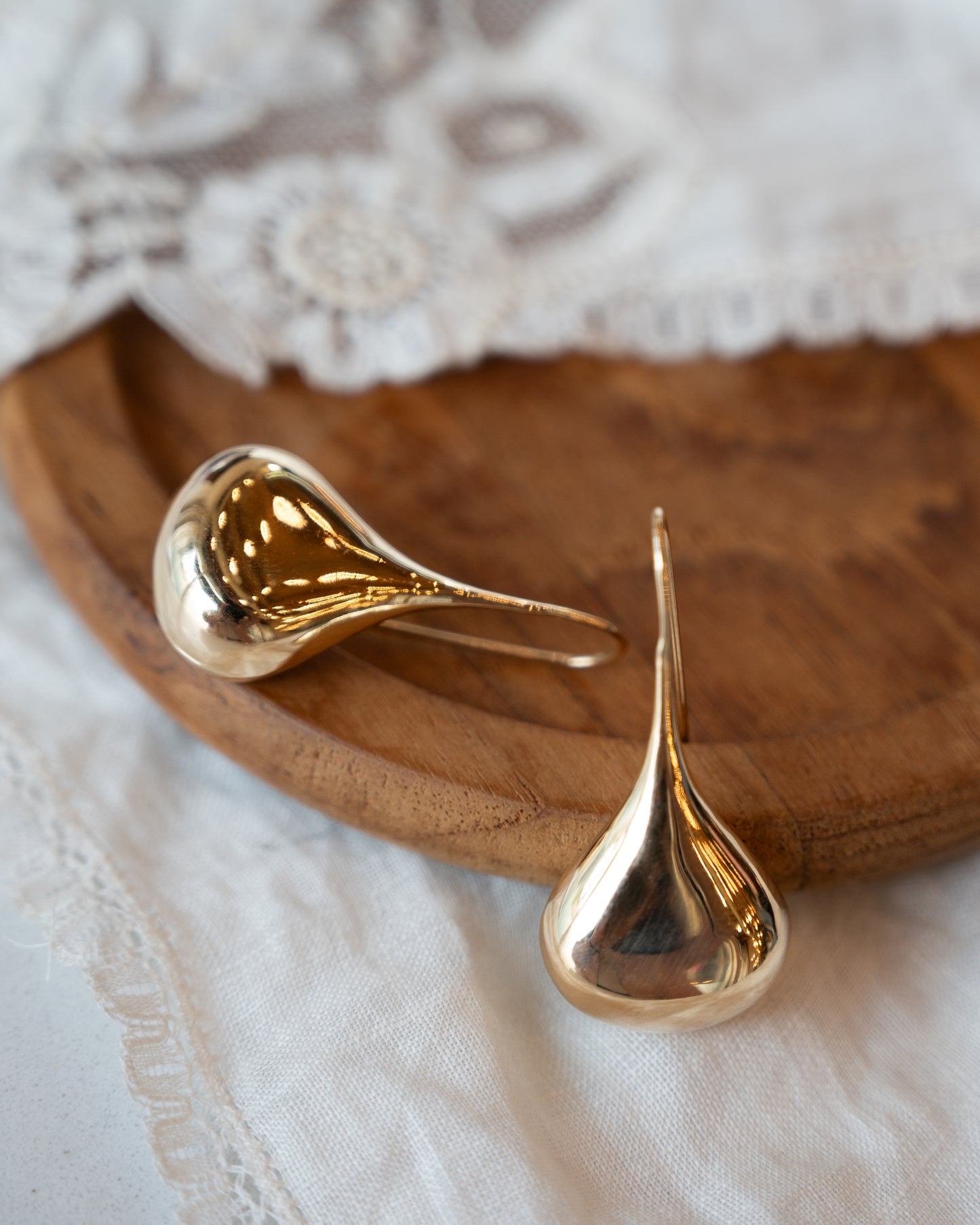 Hollow Raindrop Drop Earrings 14k Yellow Gold