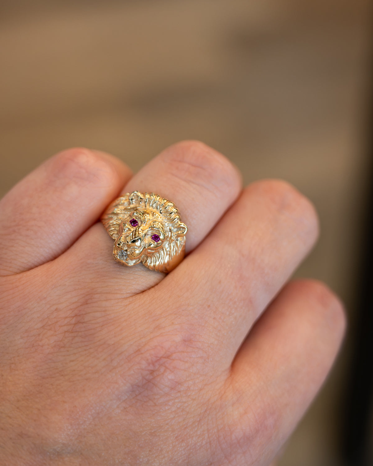 .03 Vintage Diamond & Ruby Lion Cocktail Ring 14k