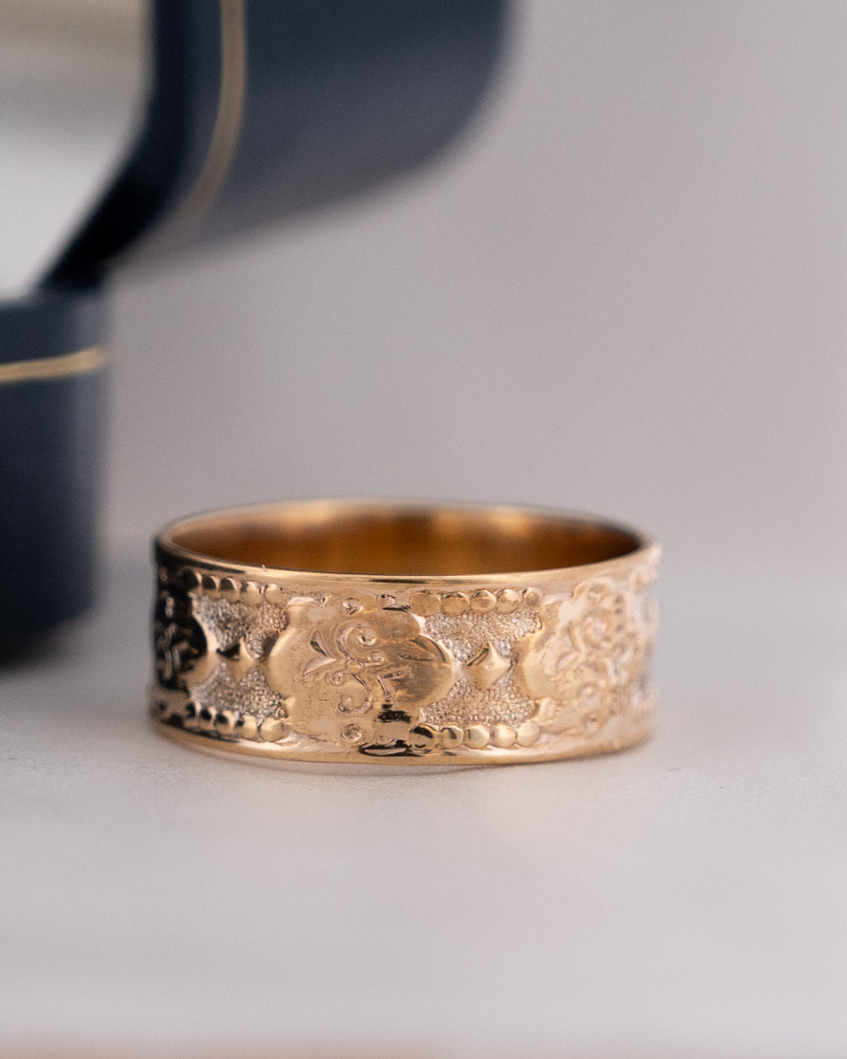 Antique Victorian Engraved Men's Wedding Band 14k