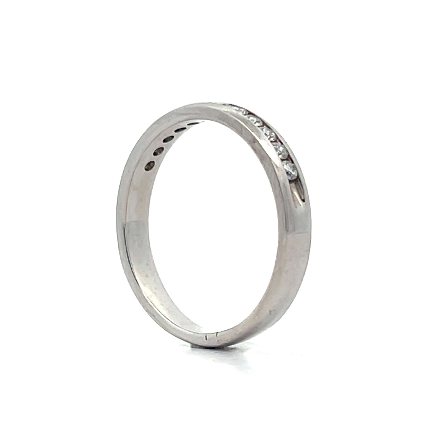 .24 Round Brilliant Diamond Eternity Band in 14k