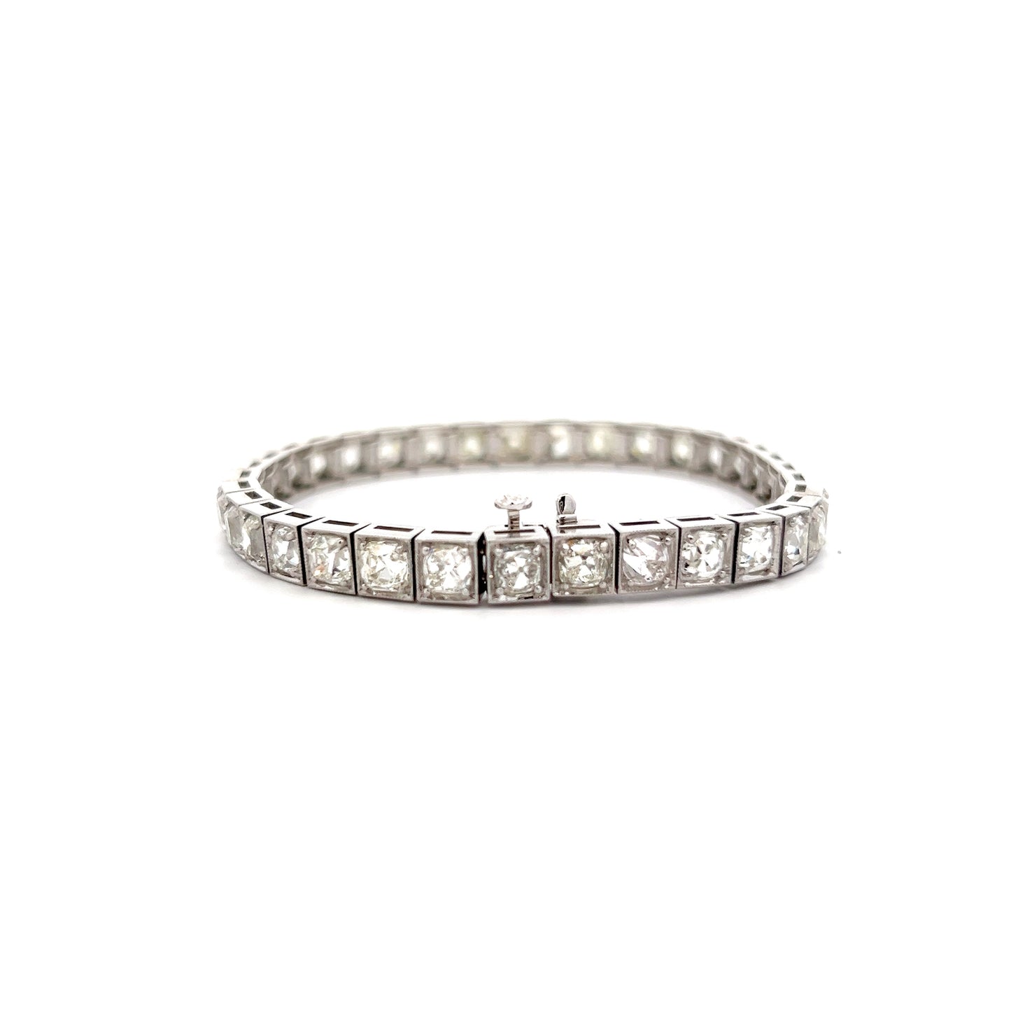 16.72 Peruzzi Diamond Tennis Bracelet in Platinum