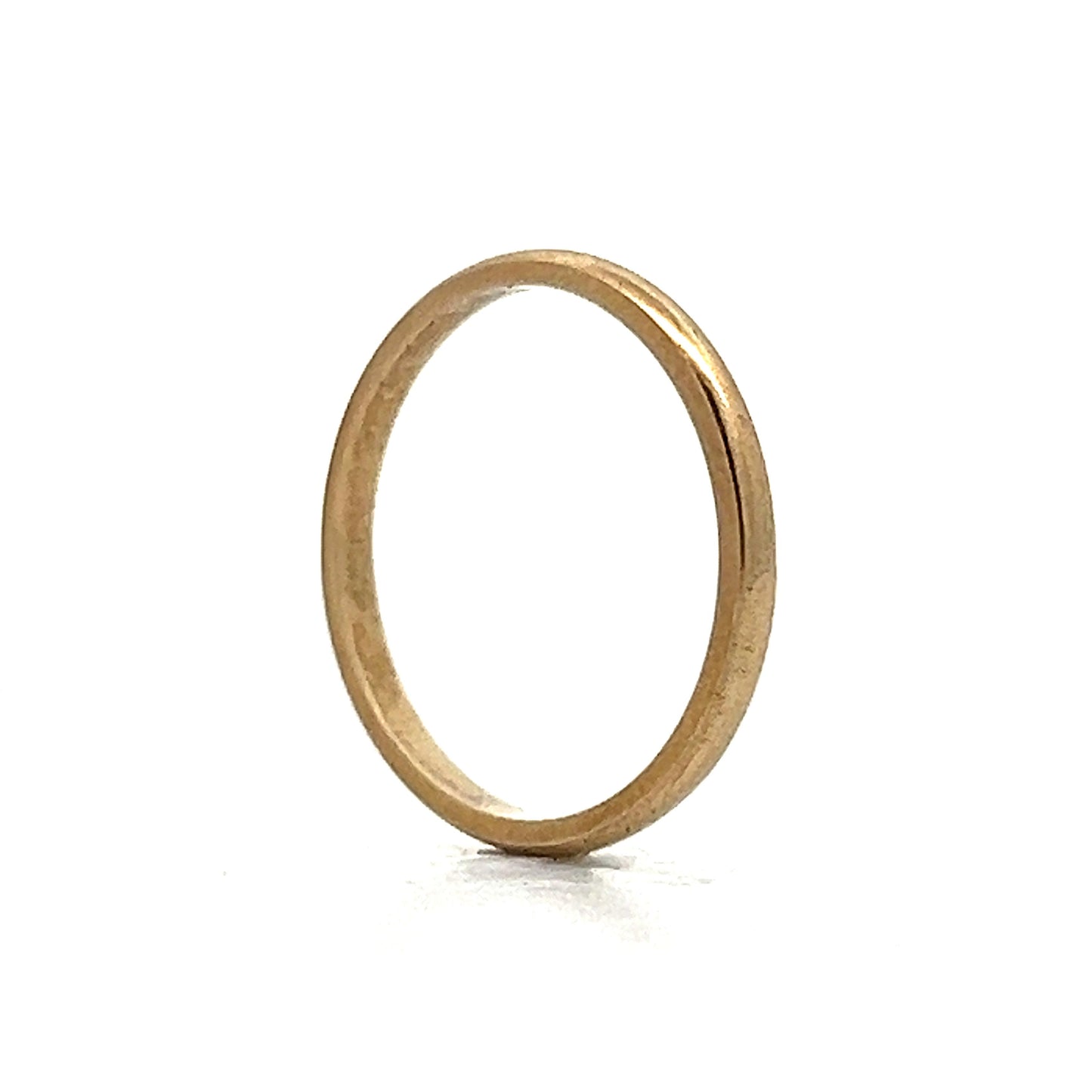 Simple Thin Classic Wedding Band in Yellow Gold