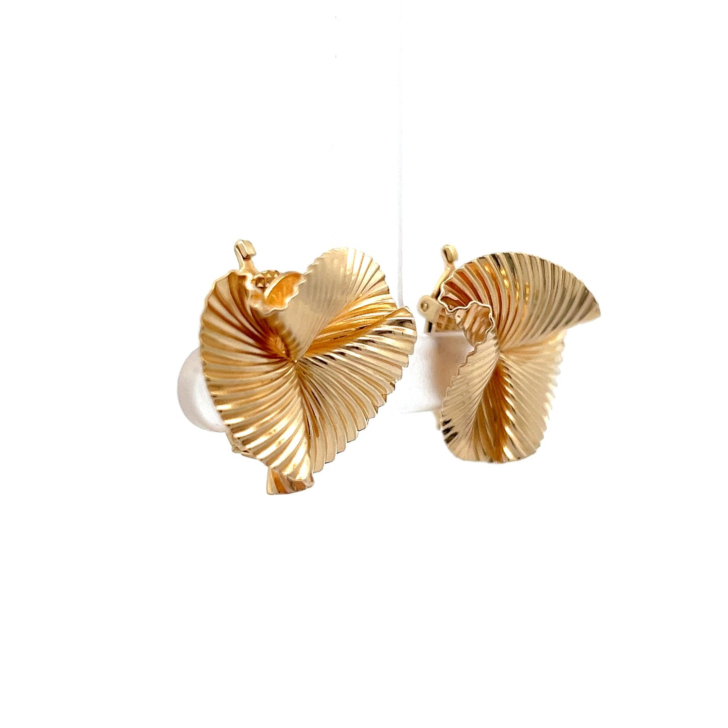 Vintage Tiffany & Co Earrings in 14k Yellow Gold