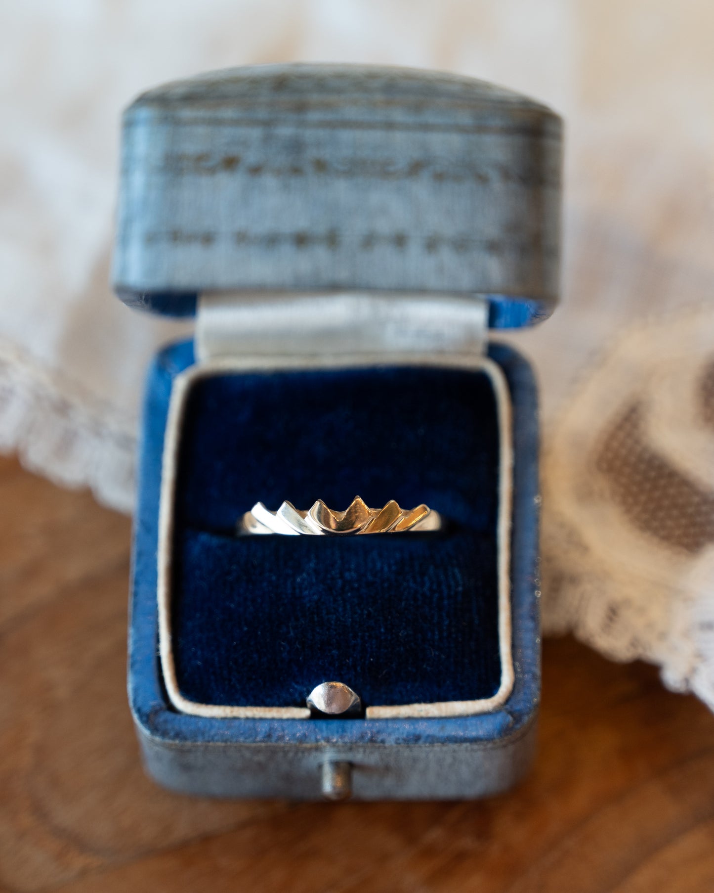 Scalloped Edge Contour Stacking Band 14k Yellow Gold