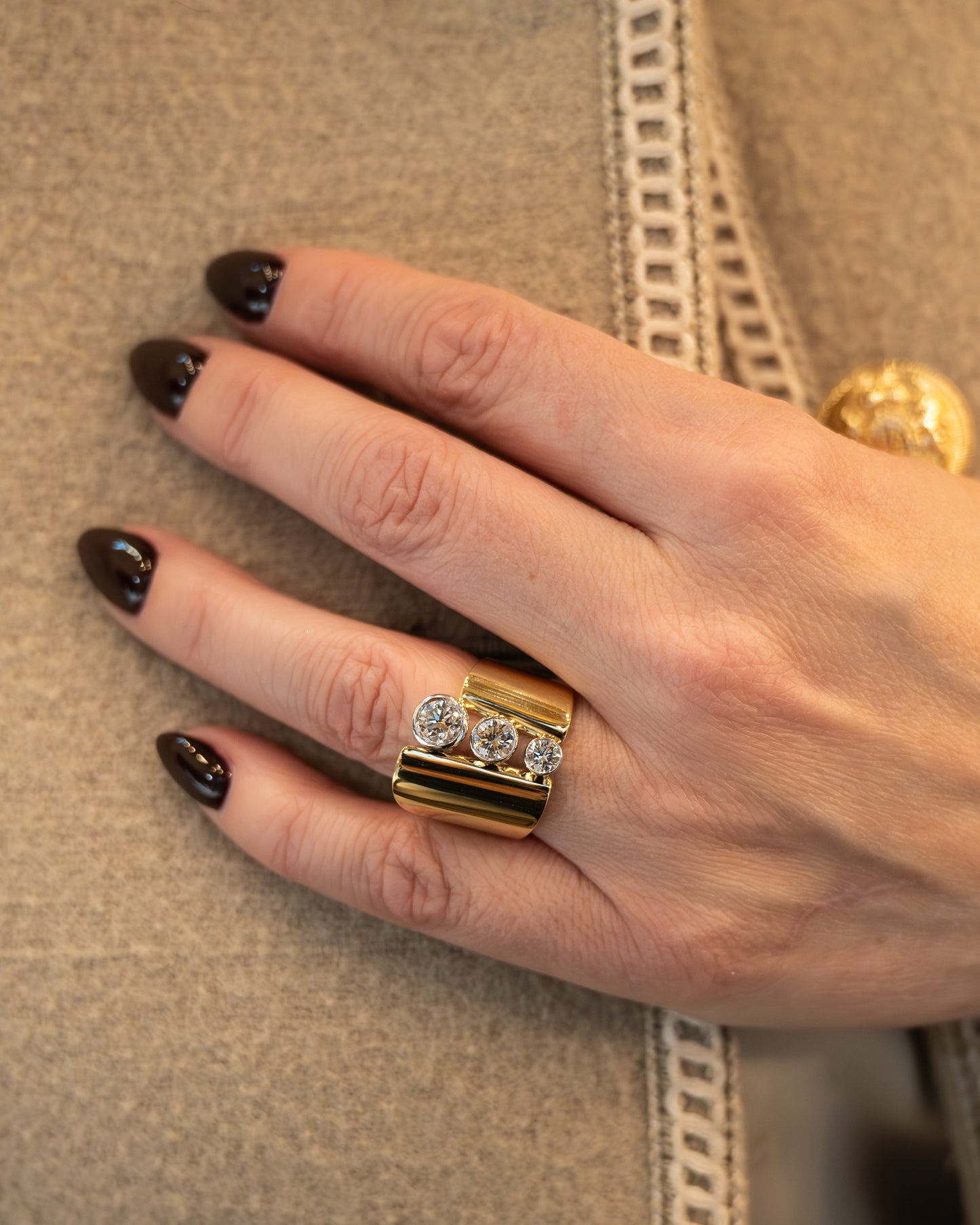 1.50 Asymmetrical Diamond Cocktail Ring 18k