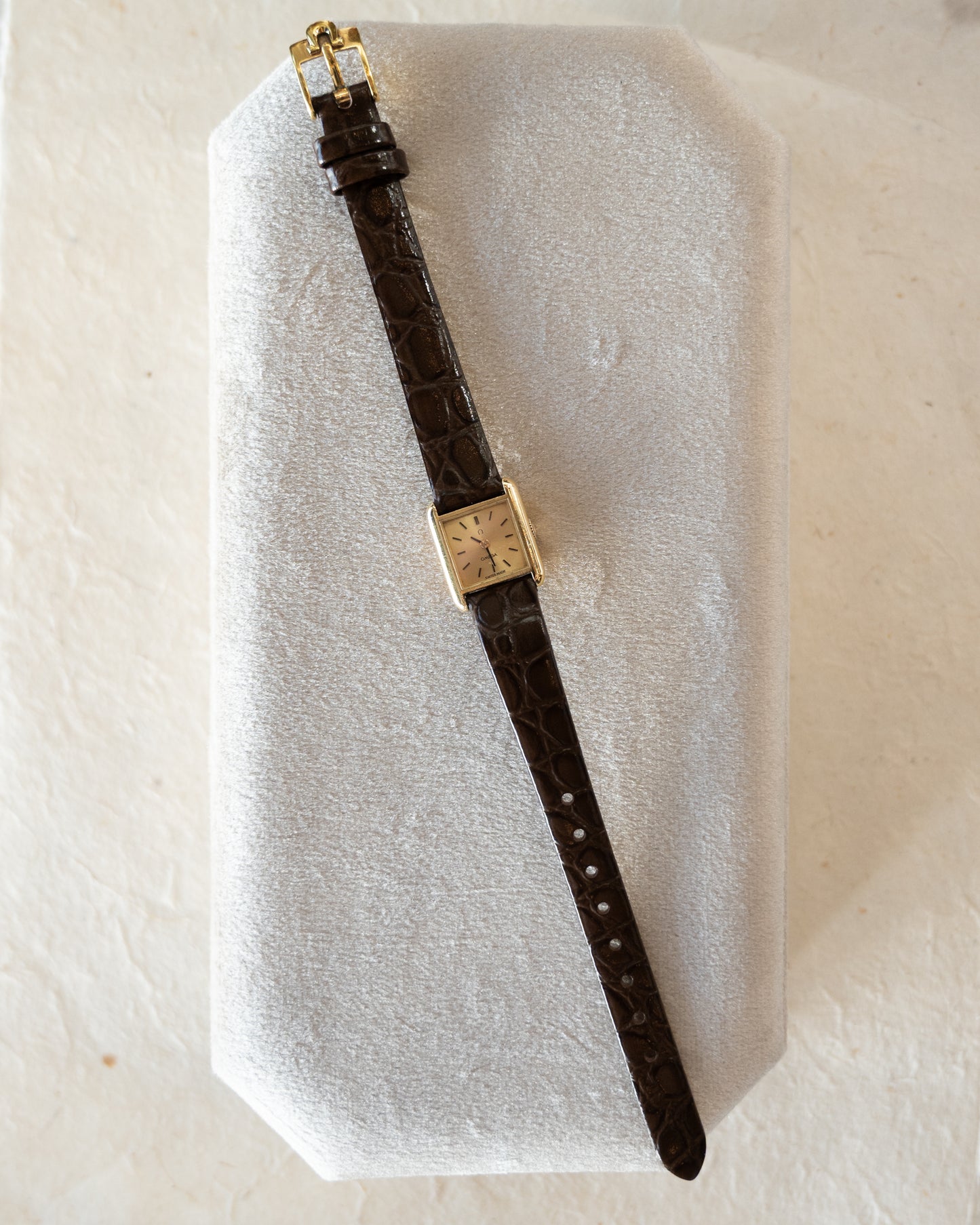 1969 Omega Ladies Mini Tank 511.356 18k Yellow Gold