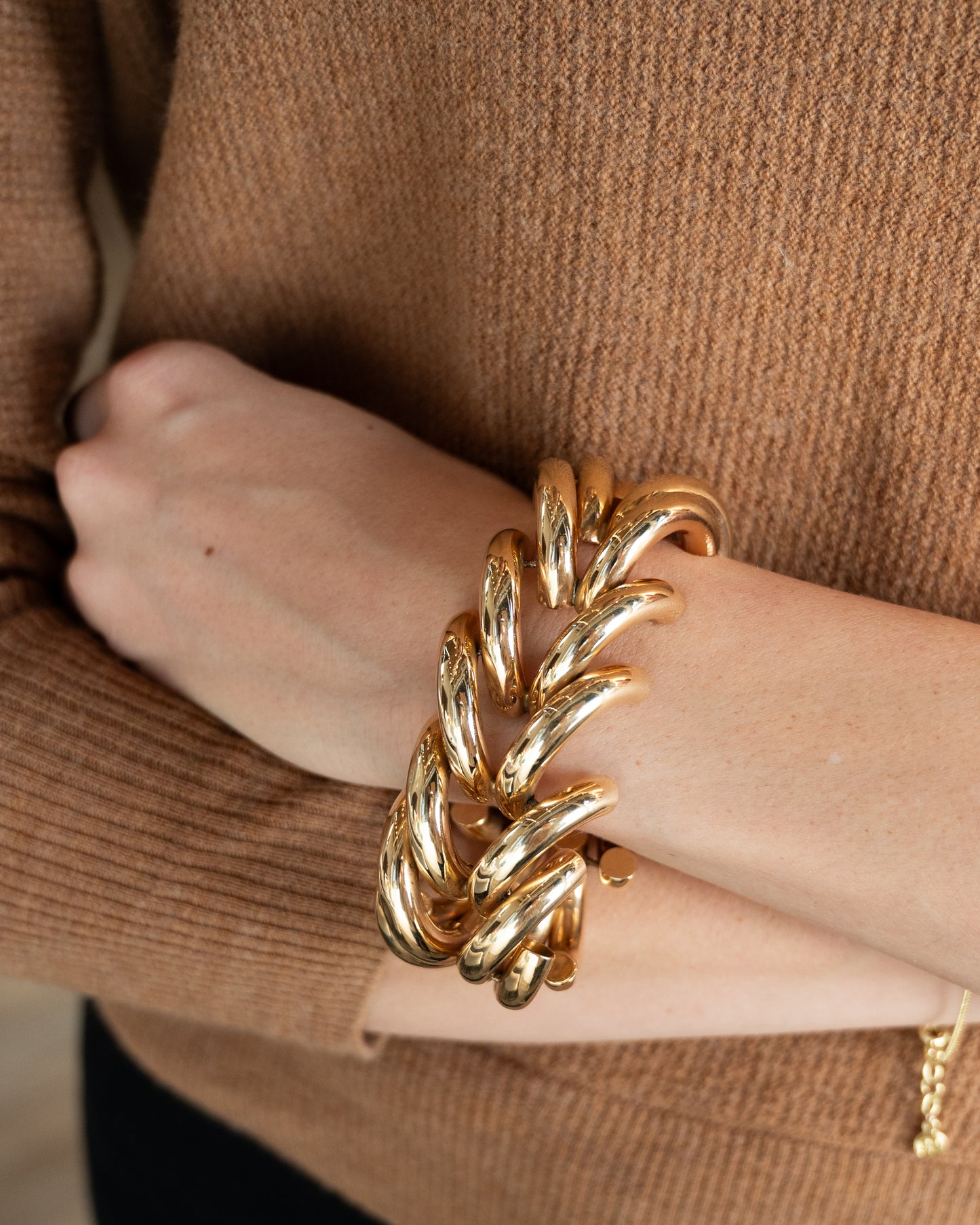 Wide 1980s Link Bracelet in 14k Yellow Gold