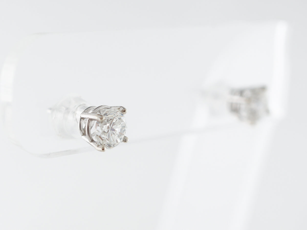 Beautiful Diamond Stud Earrings in 18k White Gold