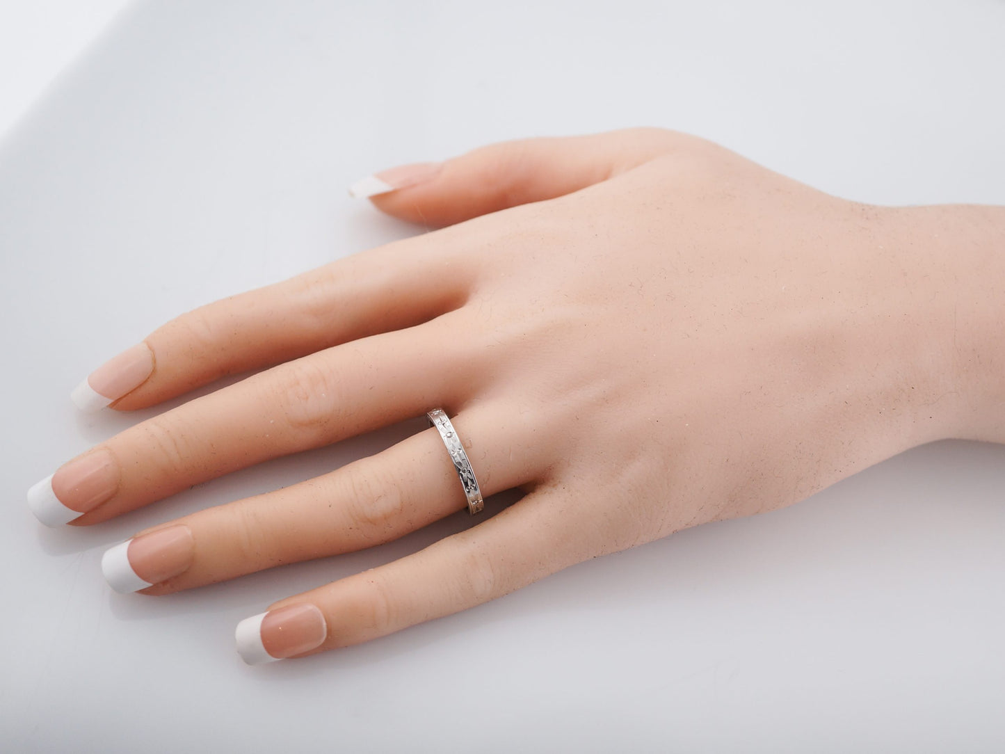 Antique Wedding Band Art Deco Orange Blossom in 18k White Gold