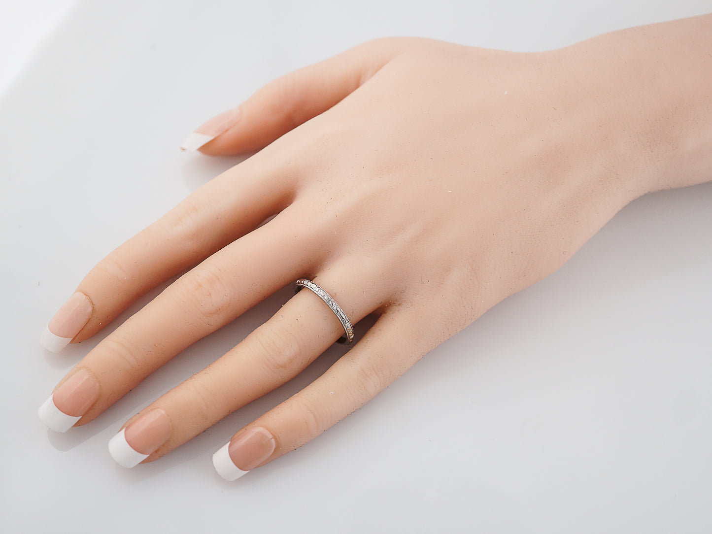 Antique Wedding Band Art Deco Orange Blossom in 18k White Gold