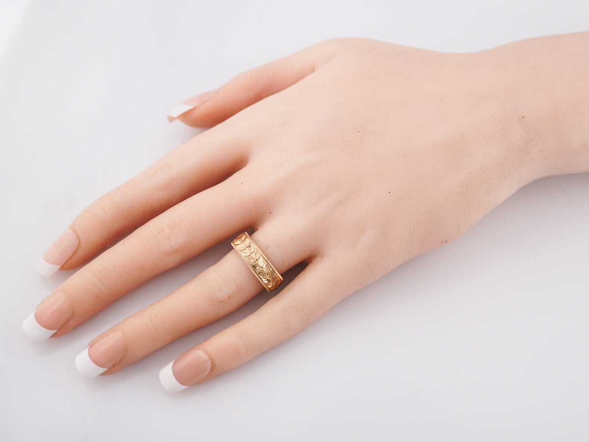 Vintage Wedding Band Retro in 14k Yellow Gold