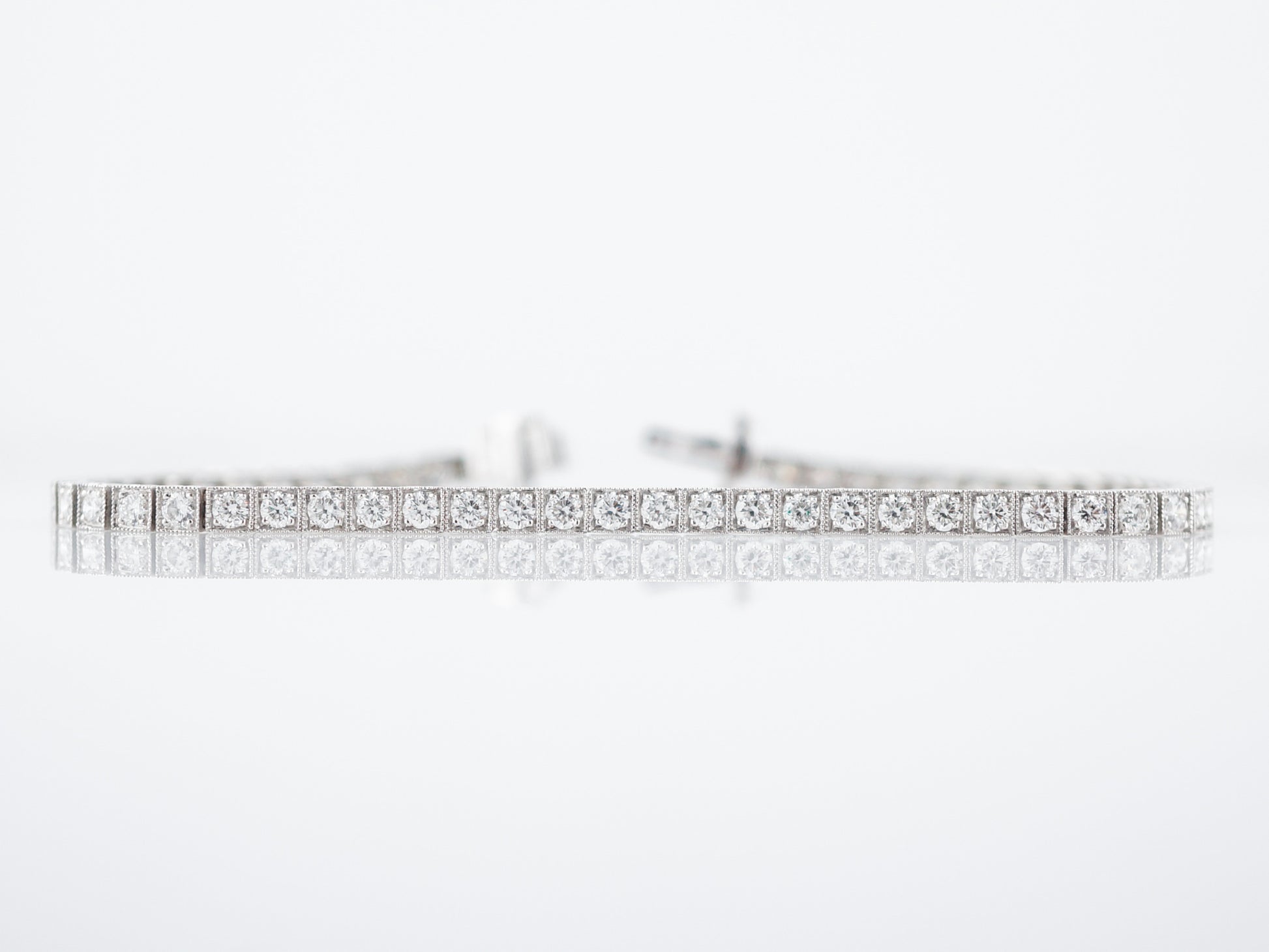 Straight Line Bracelet Modern 2.58 Round Brilliant Cut Diamonds in Platinum