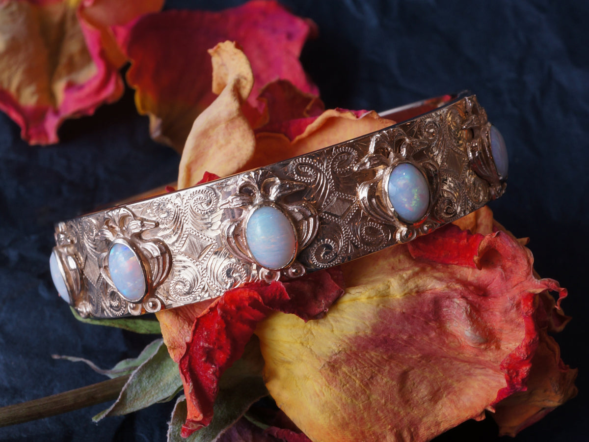 Antique Bangle Victorian 4.25 Oval Cabochon Cut Opal in 14k Yellow Gold