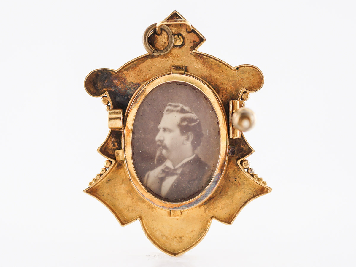 **RTV 5/2/19**Antique Brooch Victorian Locket in 14k Yellow Gold