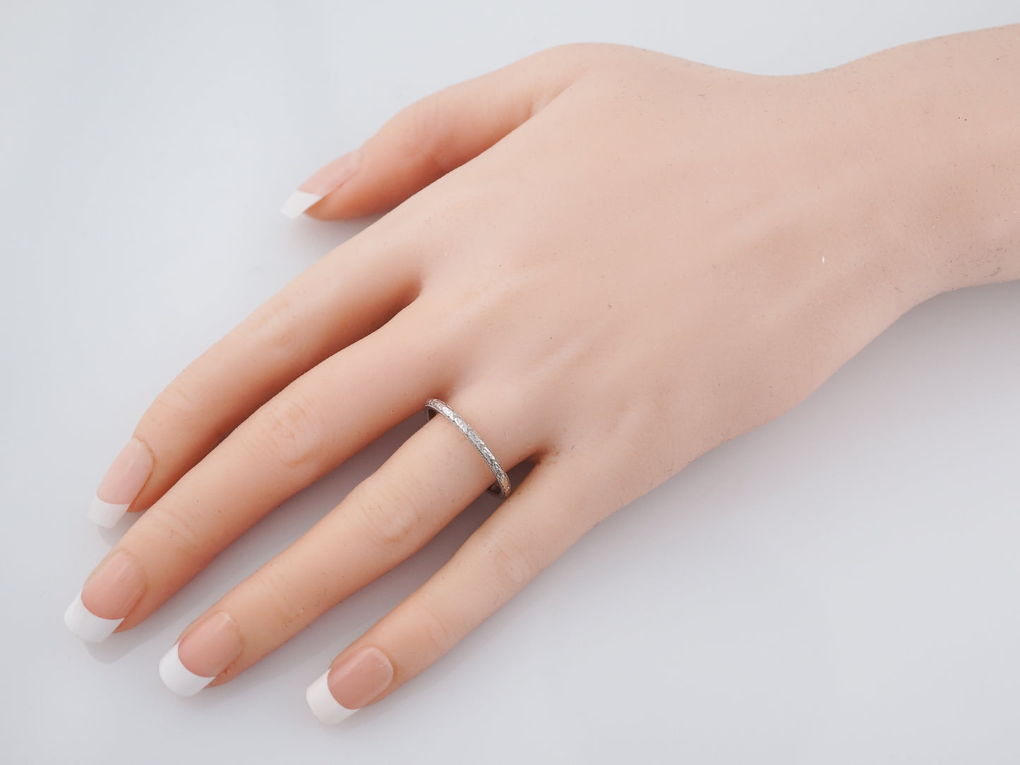 Antique Wedding Band Art Deco Orange Blossom in 18k White Gold