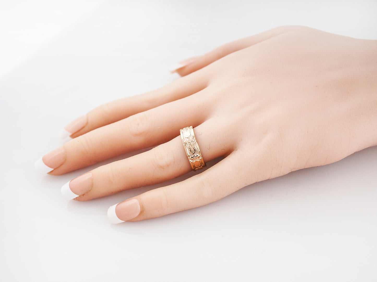 Antique Wedding Band Victorian Geometric in 18k Rose Gold