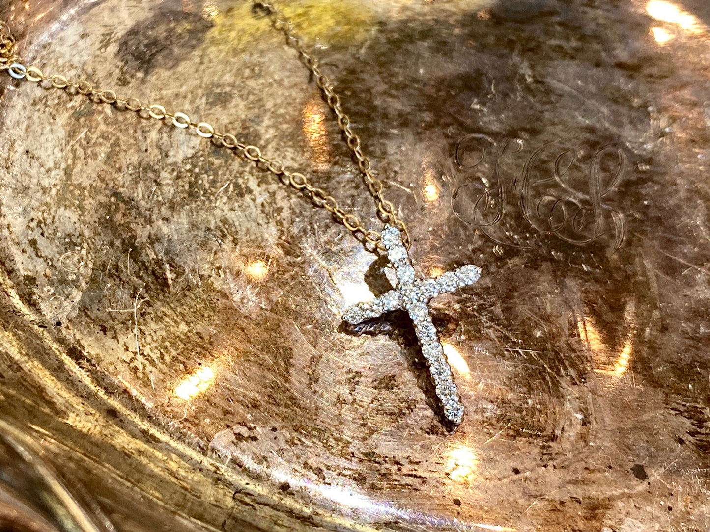 Cross Pendant w/ Diamonds in 14k White Gold