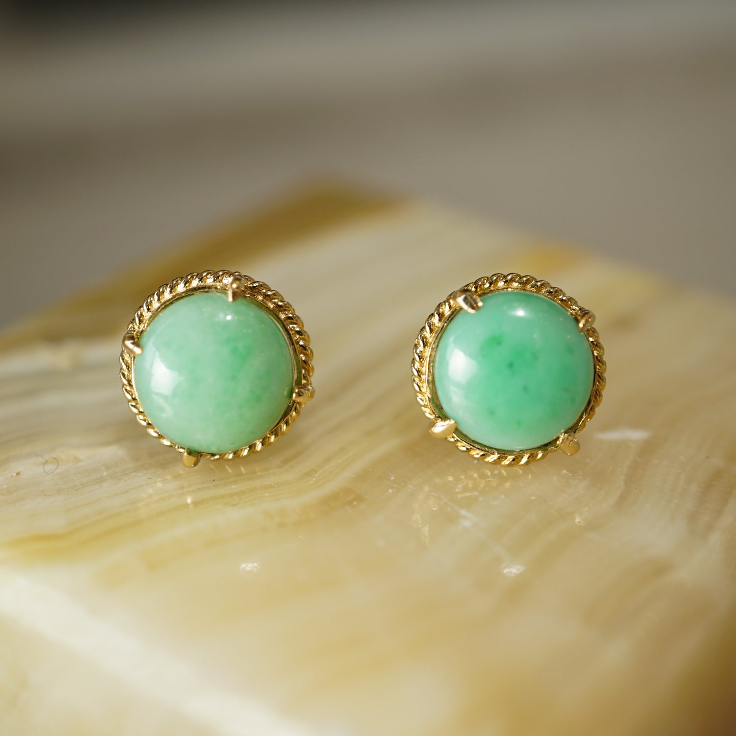 Mid-Century Round Jade Stud Earrings in 18k Yellow Gold