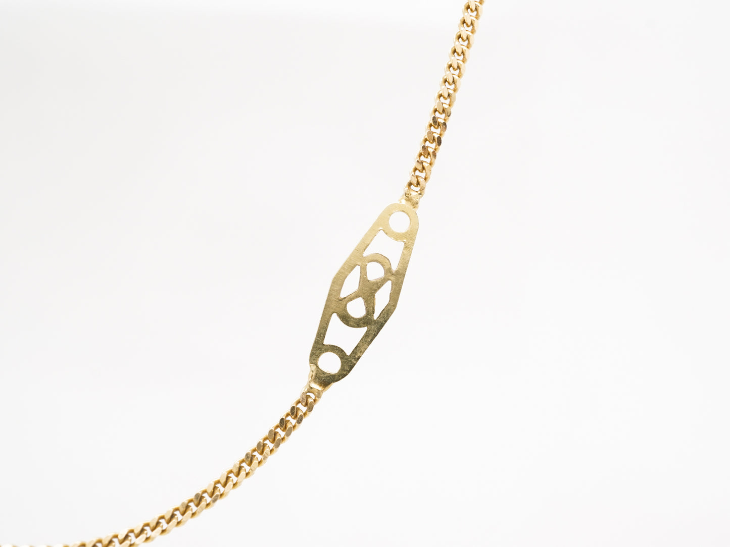 Ornate Mid-Century 18 Inch Chain in 14k Yellow Gold