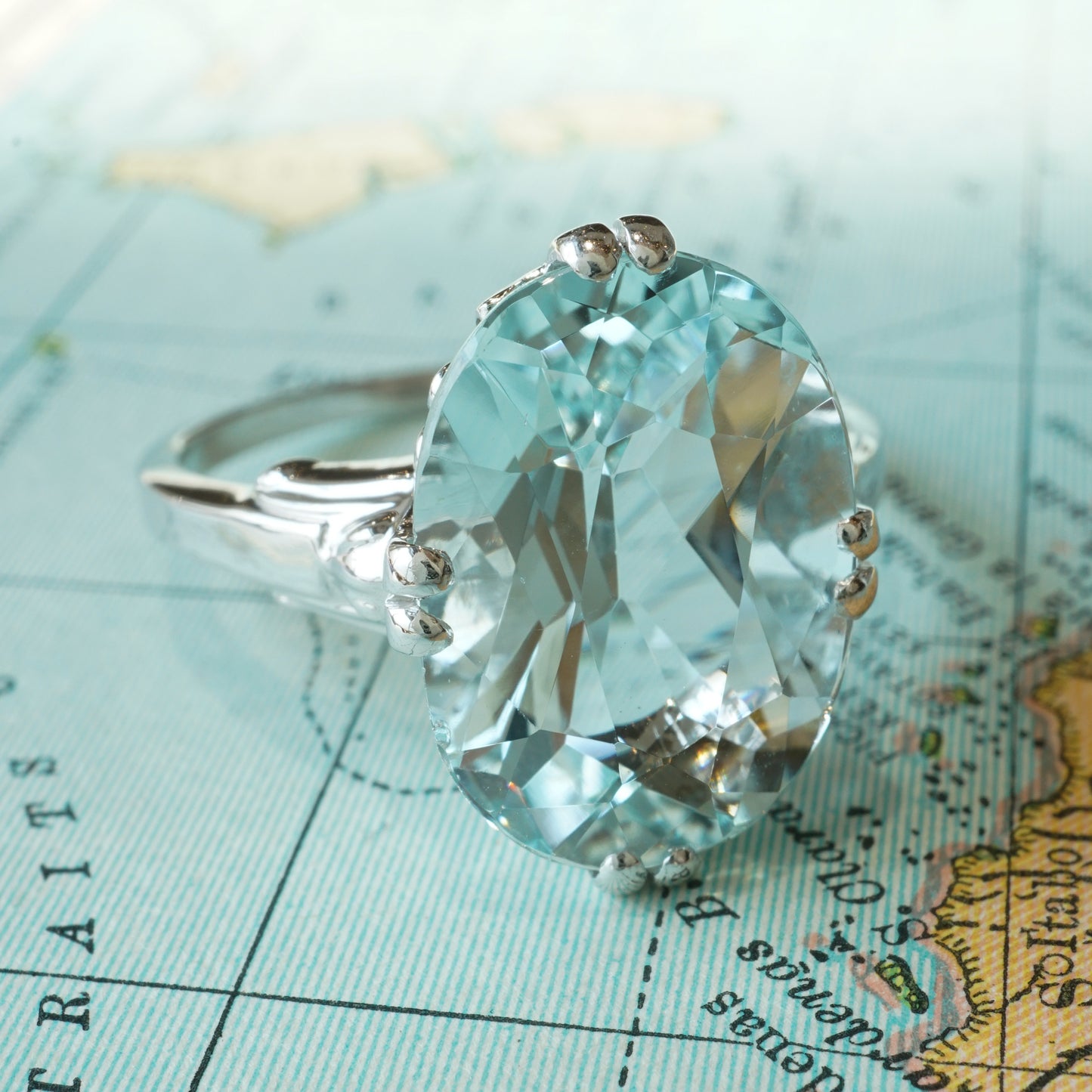 5 Carat Mid-Century Oval Cut Aquamarine Ring in 14k White Gold