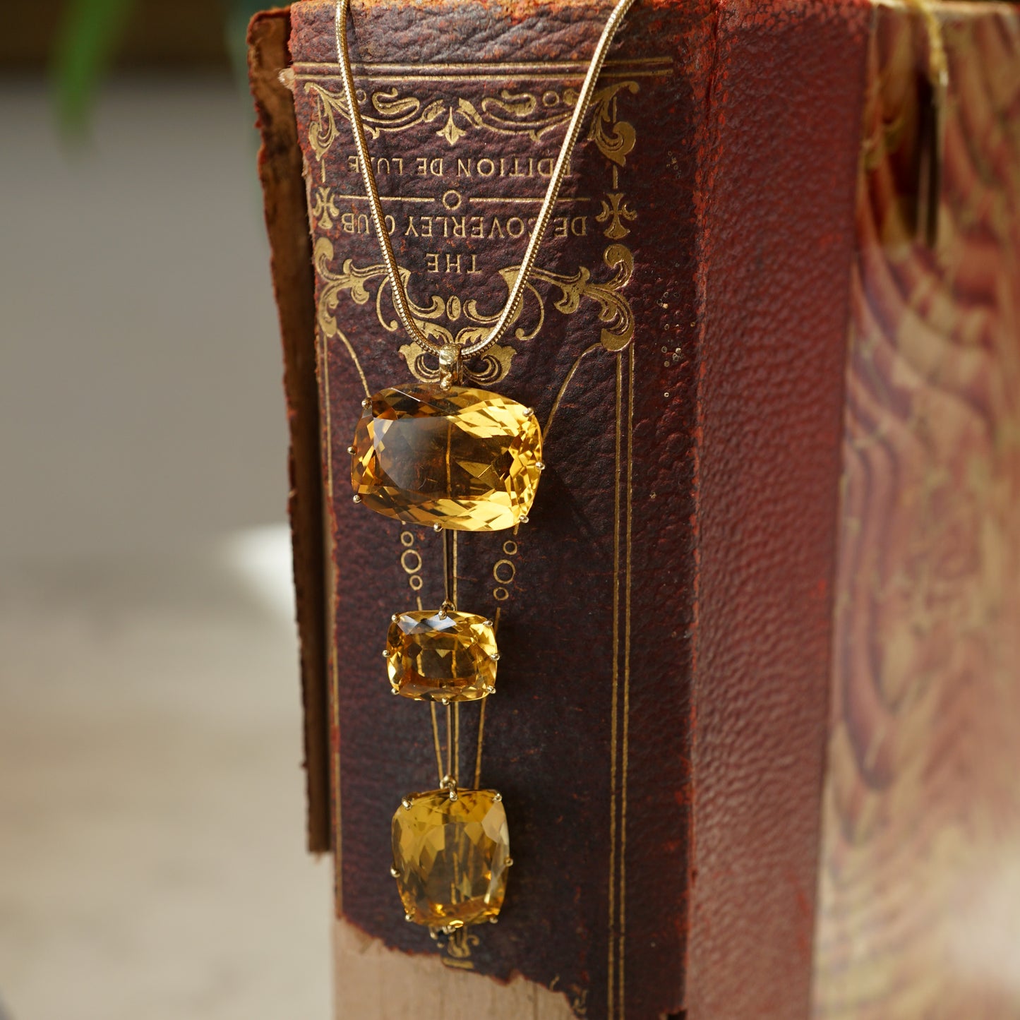 H.Stern Citrine Pendant Necklace in 18k Yellow Gold