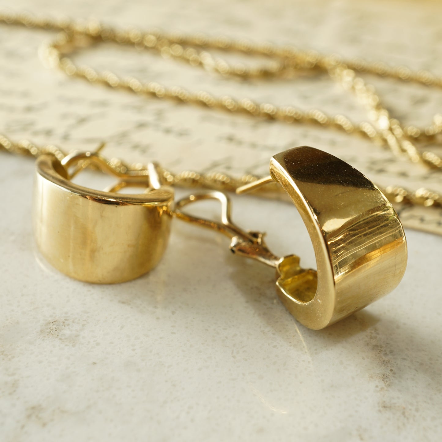 Thick Tapered Hoop Earrings in 18k Yellow Gold