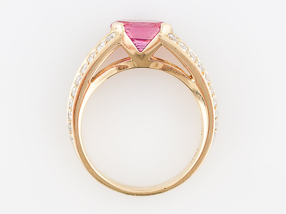 Right Hand Ring Modern 2.00 Oval Pink Sapphire in 18k Yellow Gold