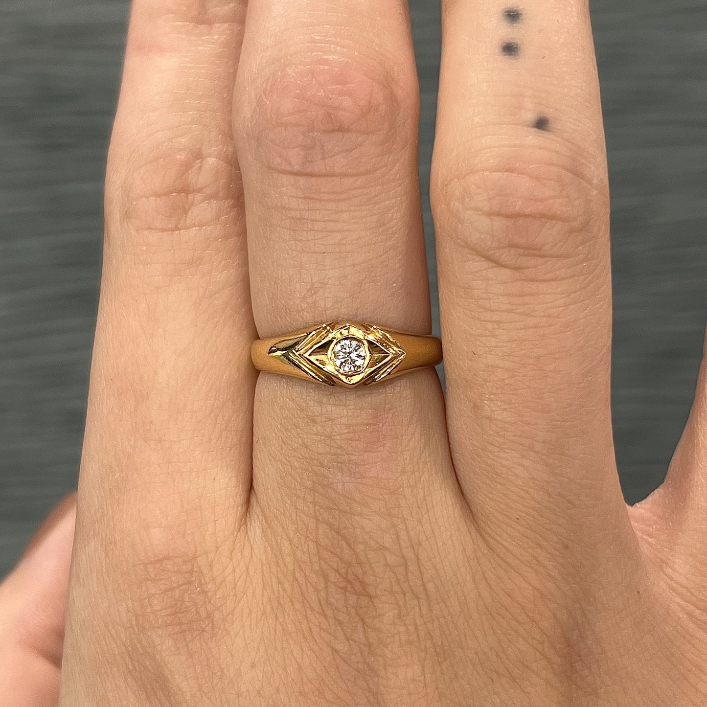 Retro Solitaire Diamond Stacking Ring in 18k Yellow Gold