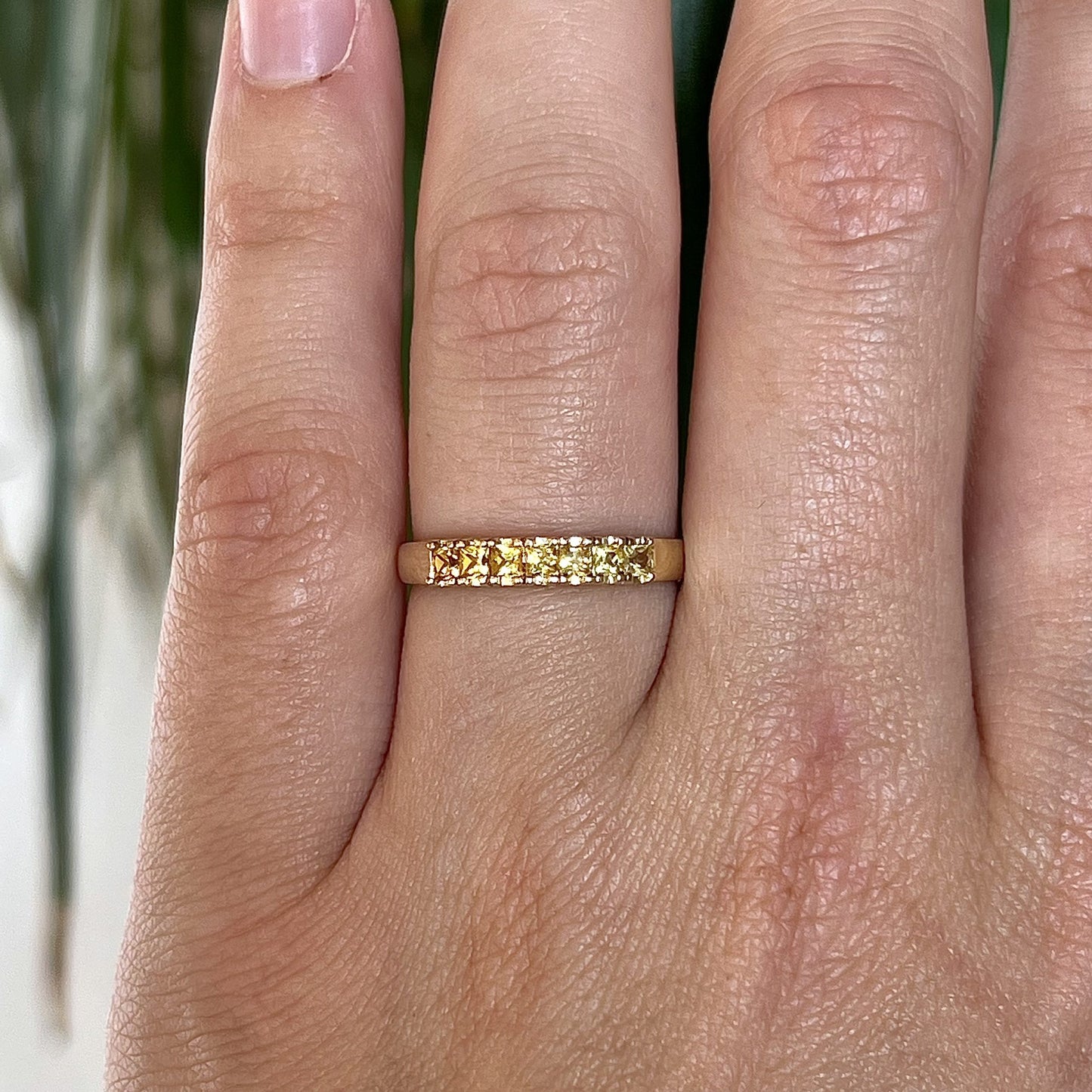 Gradient Yellow Sapphire Wedding Band in 14k Yellow Gold
