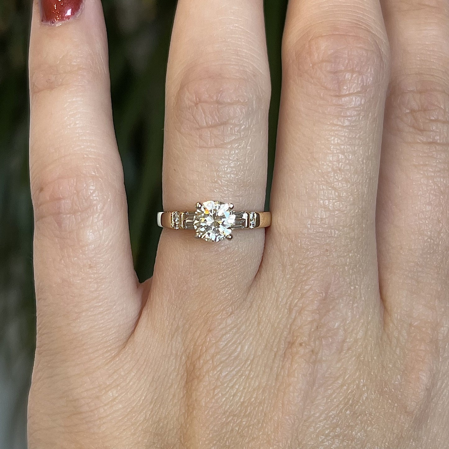 1.05 Round Brilliant Diamond Engagement Ring in 18k