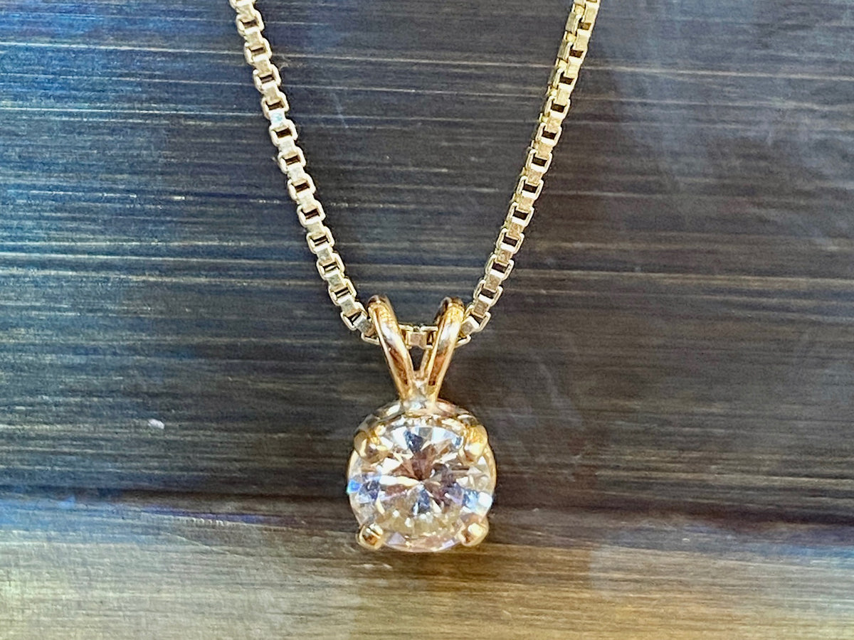 Half Carat Round Diamond Pendant Necklace in 14k