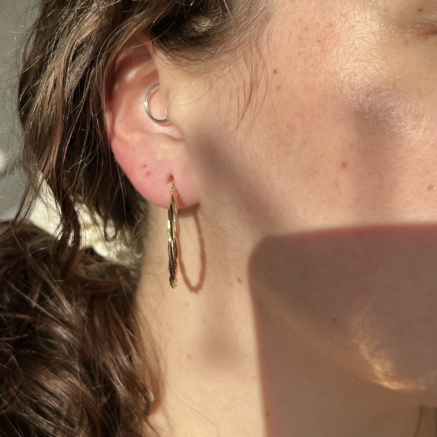 Classic Twist Hoop Earrings in 14k Yellow Gold