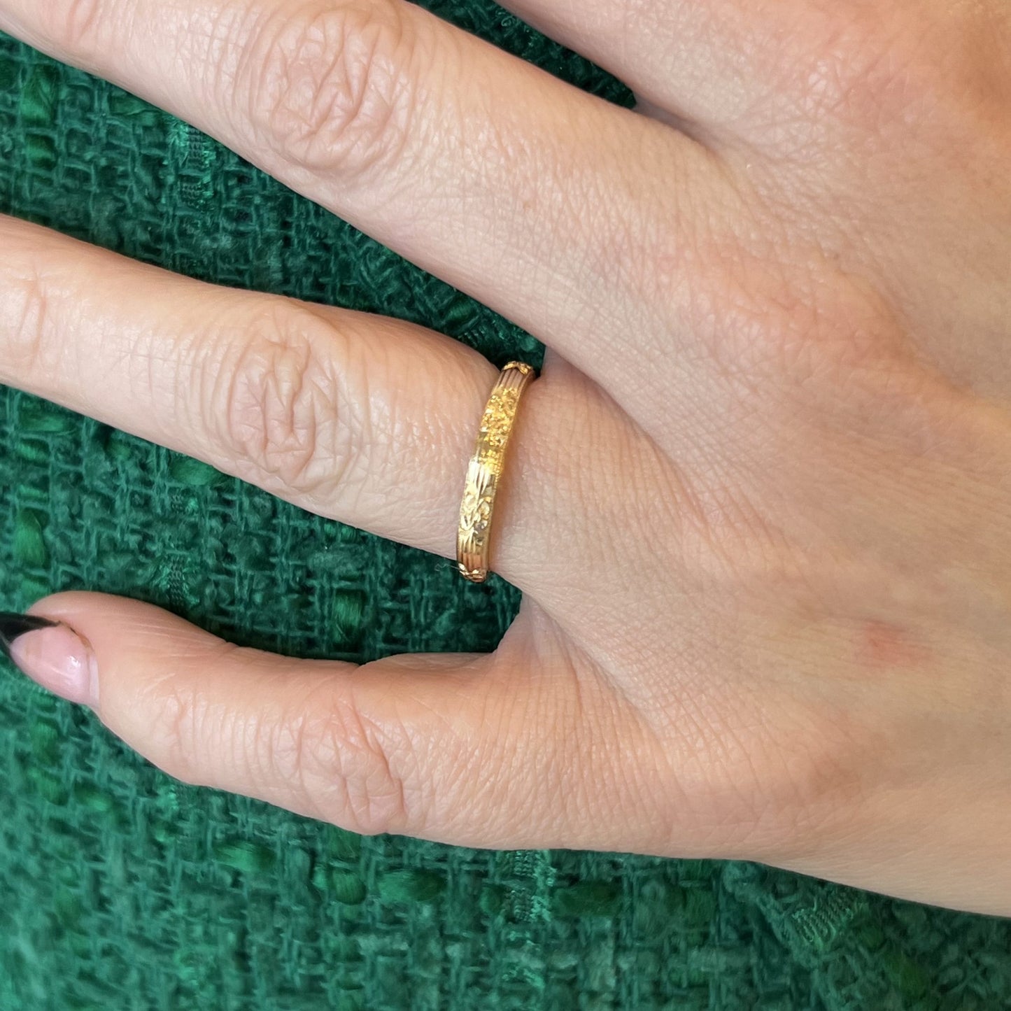 3mm Antique Orange Blossom Wedding Band in 14k Yellow Gold