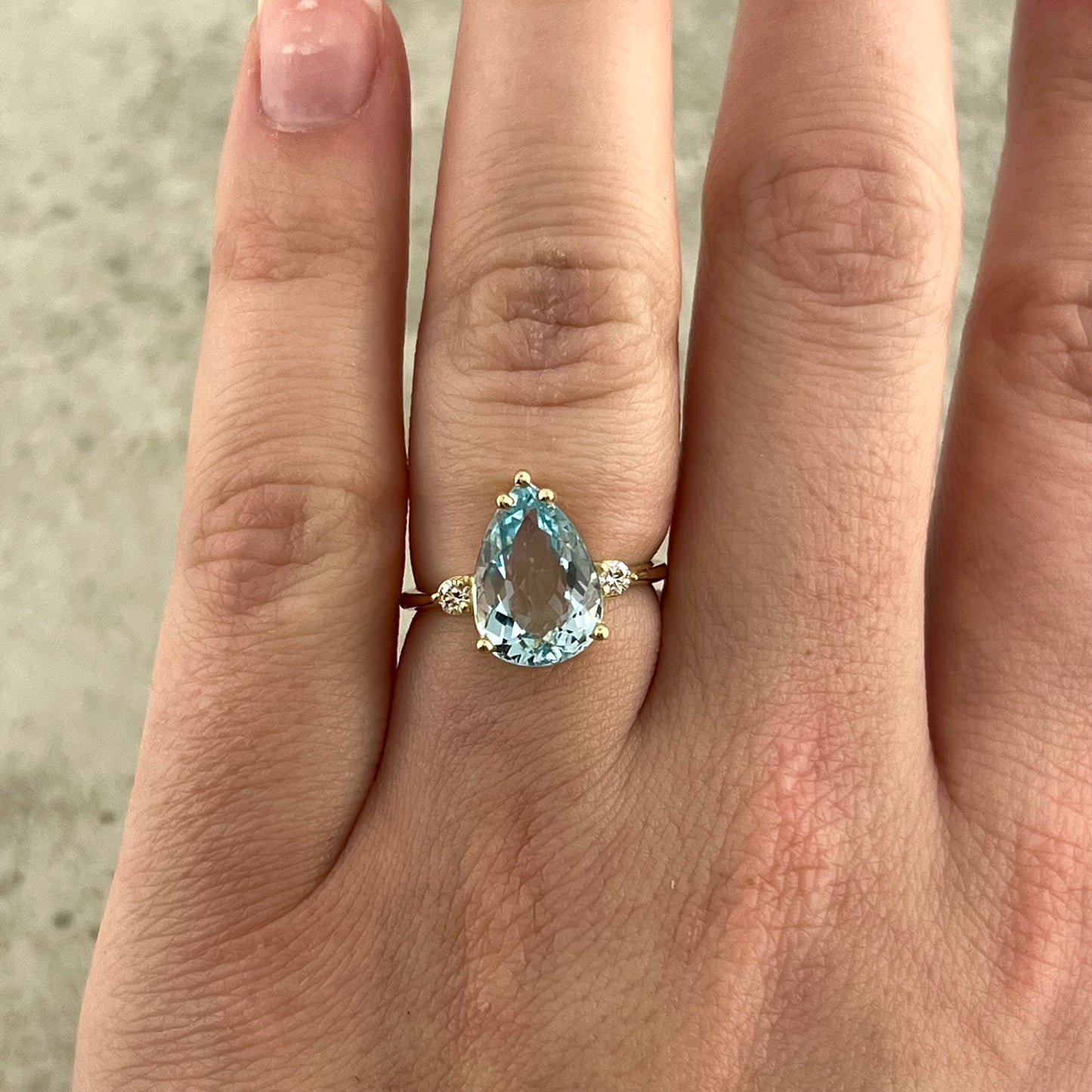 3.72 Carat Aquamarine Engagement Ring in 14k Yellow Gold