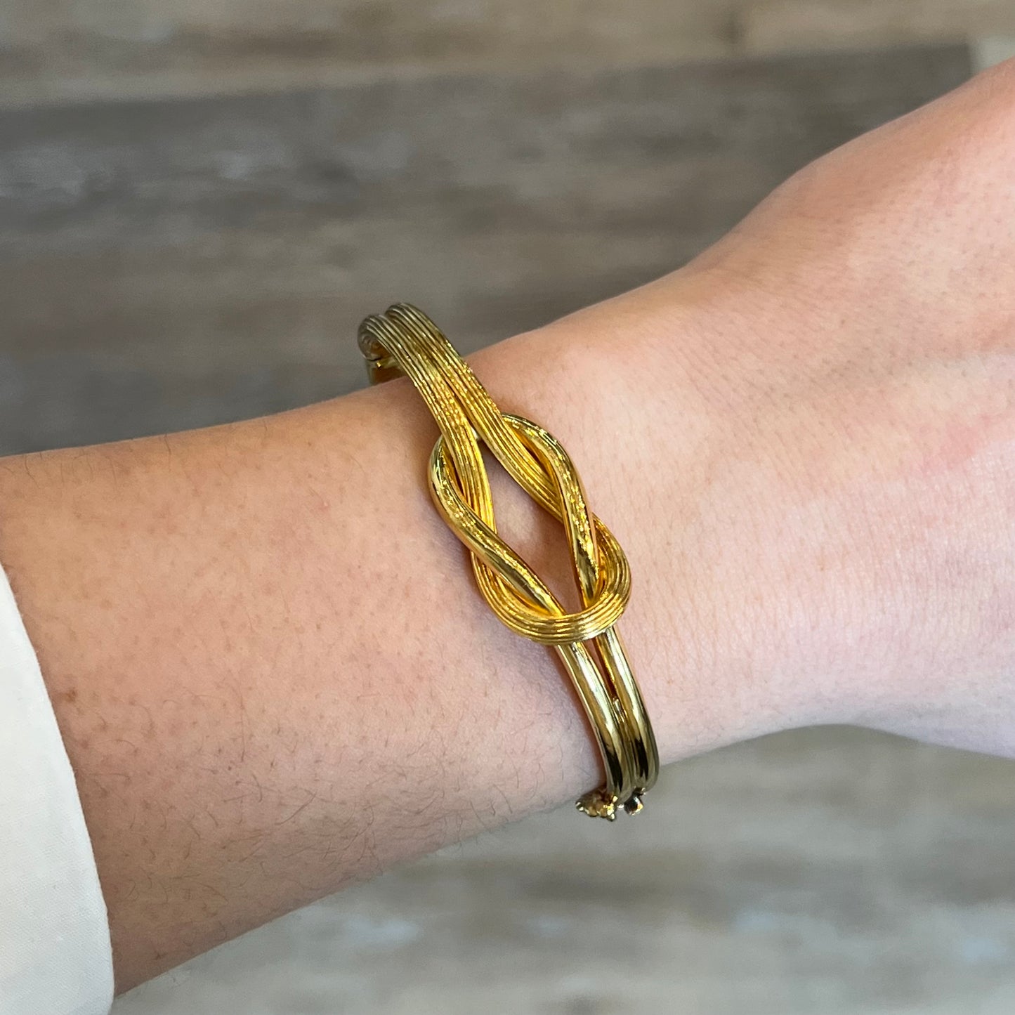 Knot Bangle Bracelet in 18k Yellow Gold