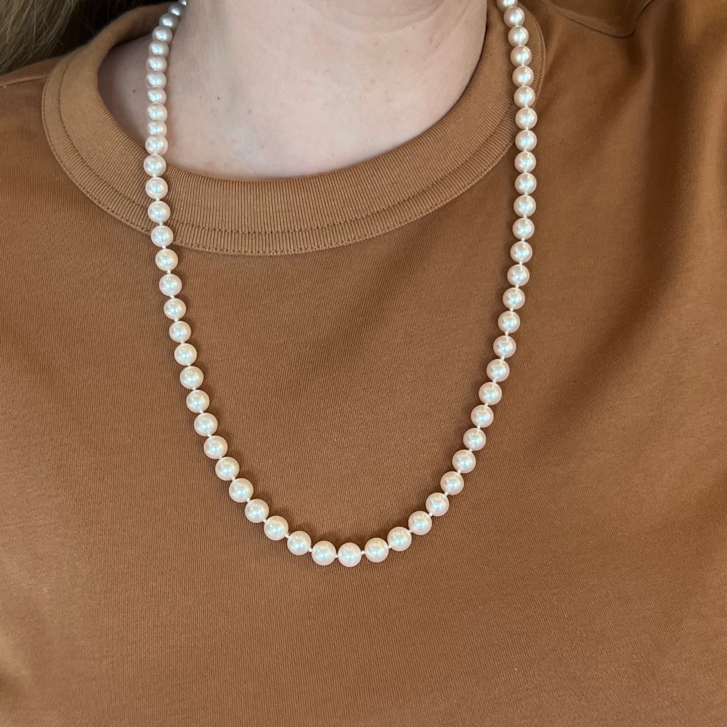 Vintage Mid-Century Necklace Akoya Pearl in 14k Yellow Gold
