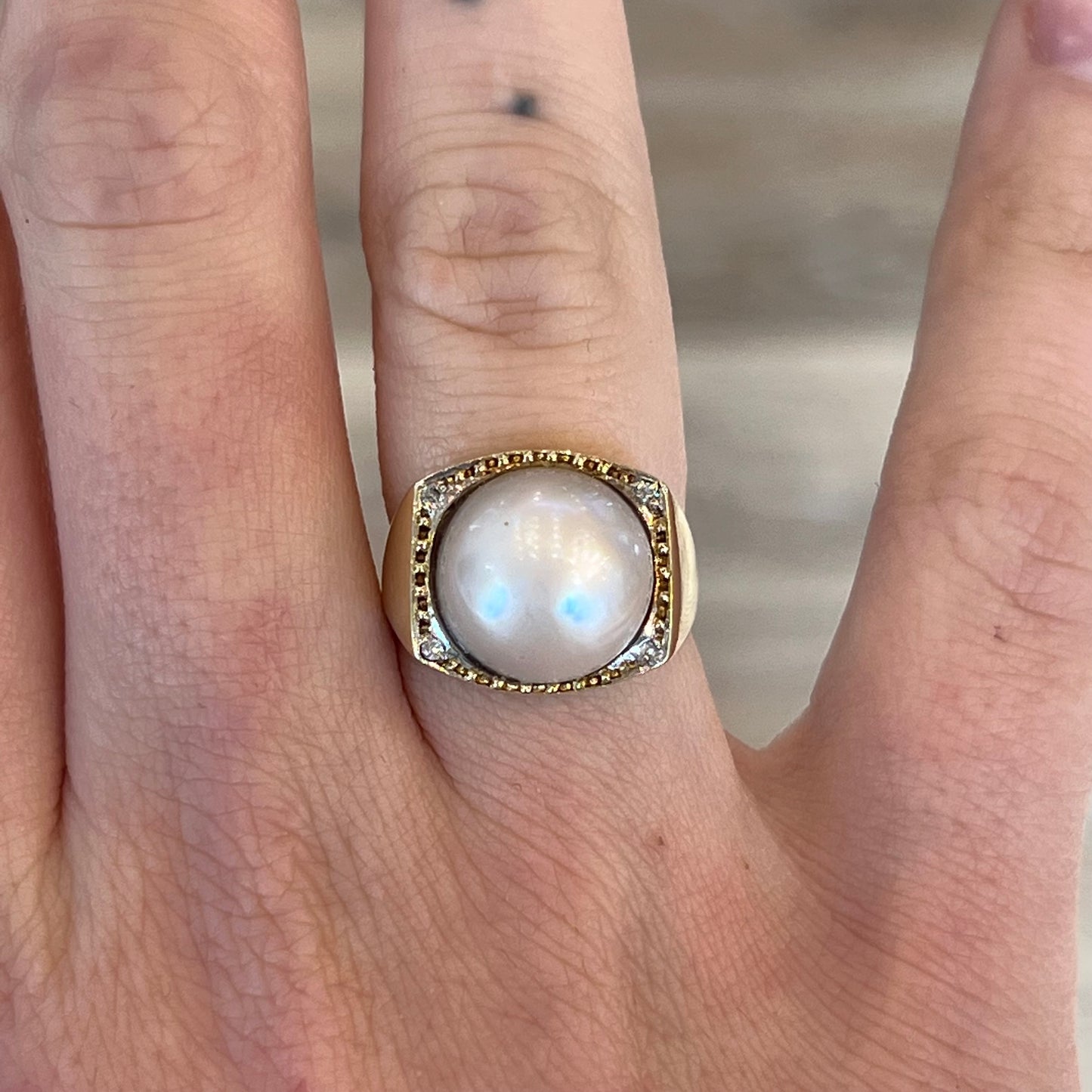 Pearl w/ Round Brilliant Diamond Cocktail Ring Yellow Gold