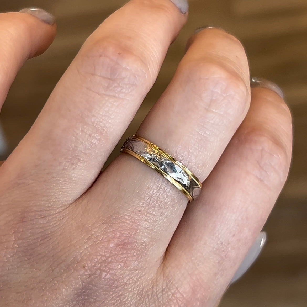 Men's Art Deco Inspired Engraved Wedding Band in Platinum & 18k