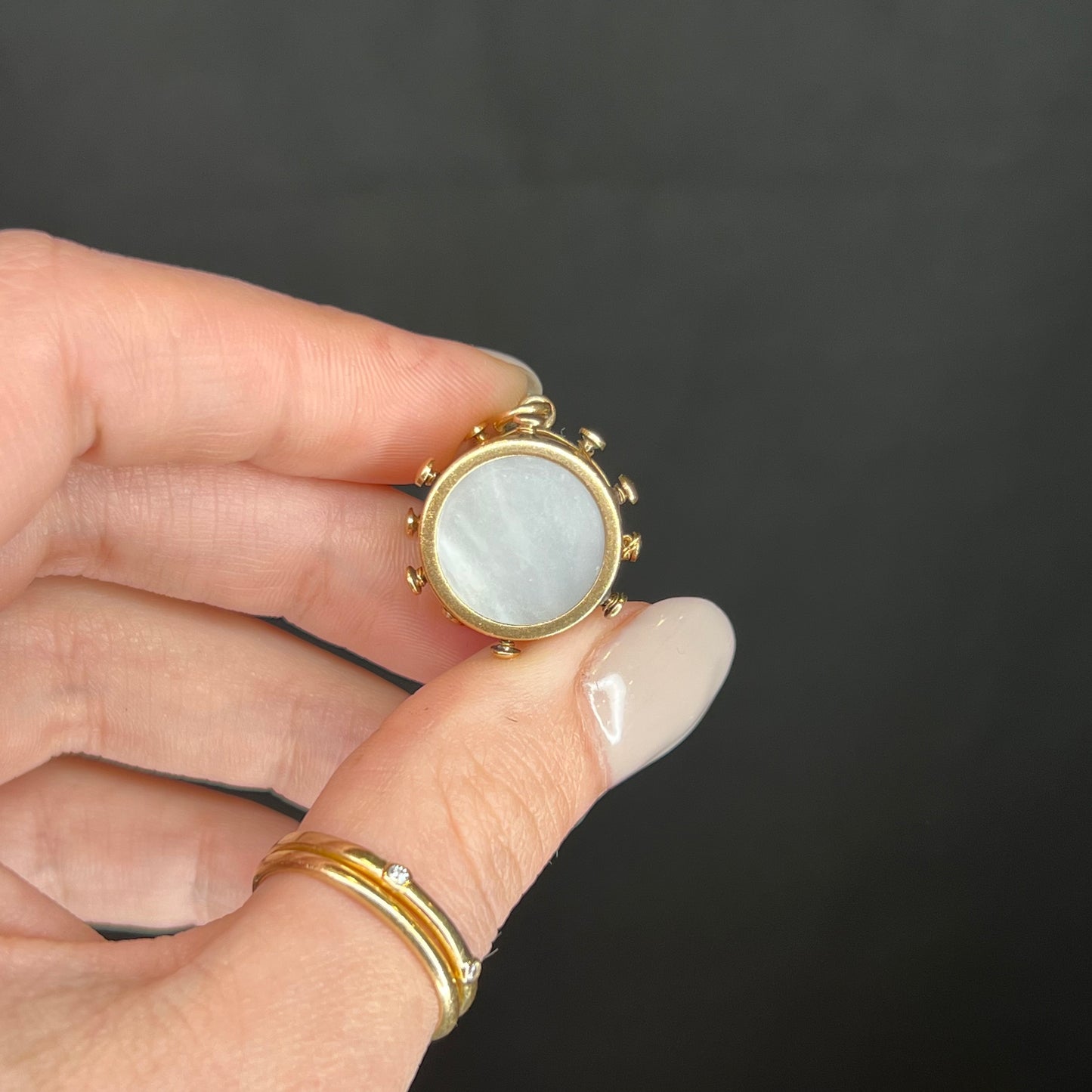 Victorian Drum Charm Mother of Pearl in Yellow Gold