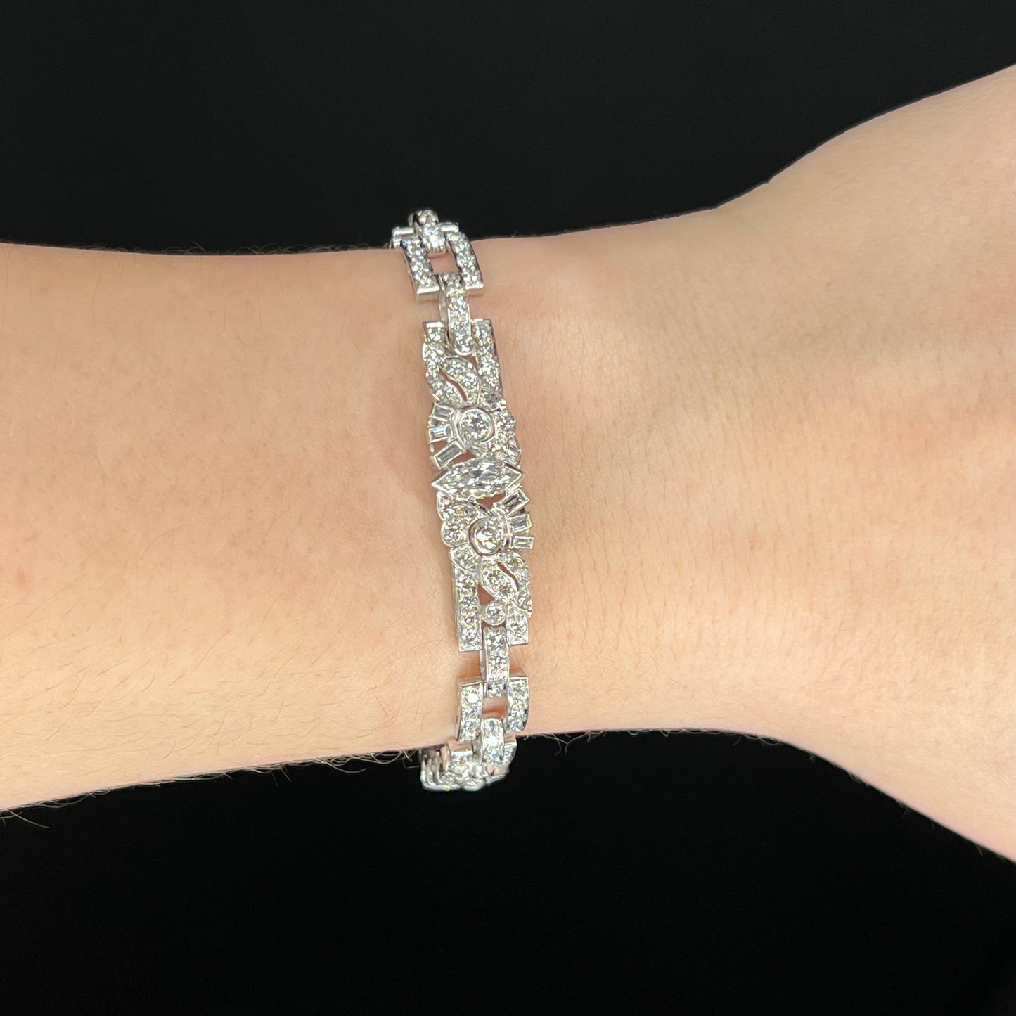 Vintage Deco 6 Carat Diamond Bracelet in Platinum