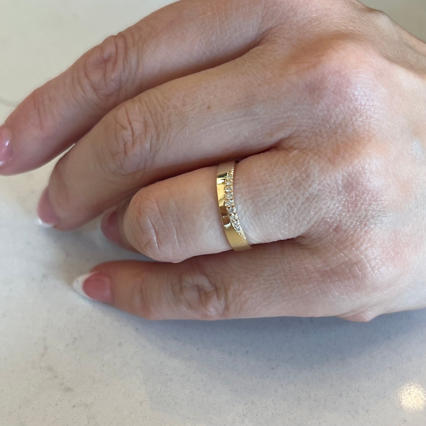 .09 Round Brilliant Diamond Contour Band in 14k Yellow Gold